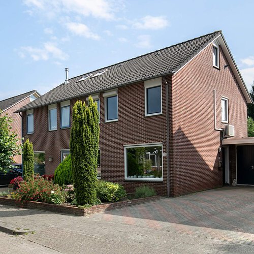 Marga Klompestraat 19 Marga Klompestraat 19