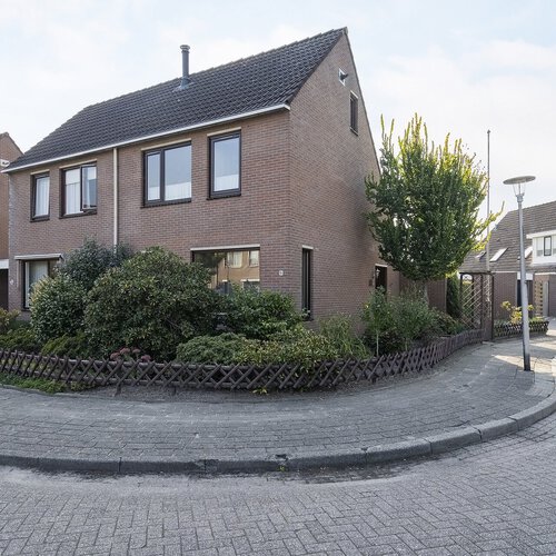 Marga Klompestraat 51 Marga Klompestraat 51