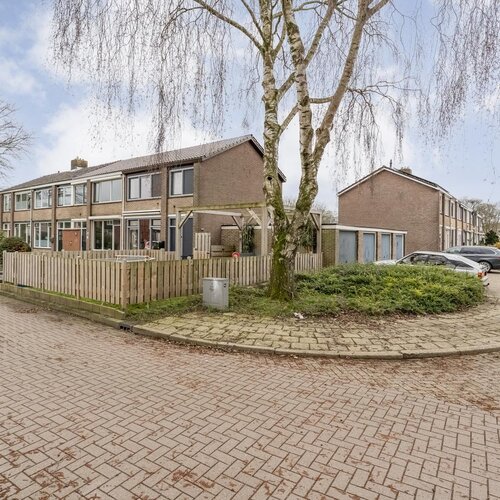 D H van der Scheerstraat 12