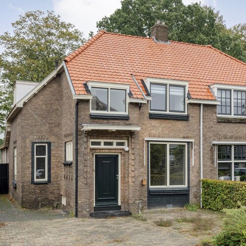 Burg van der Lelysingel 5