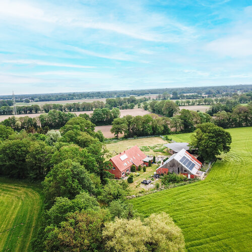Fraaie woonboerderij net over de Duitse grens