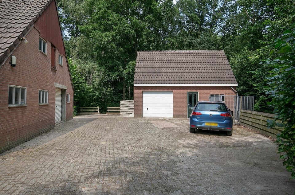 Kembrugweg 1 SCHUINESLOOT