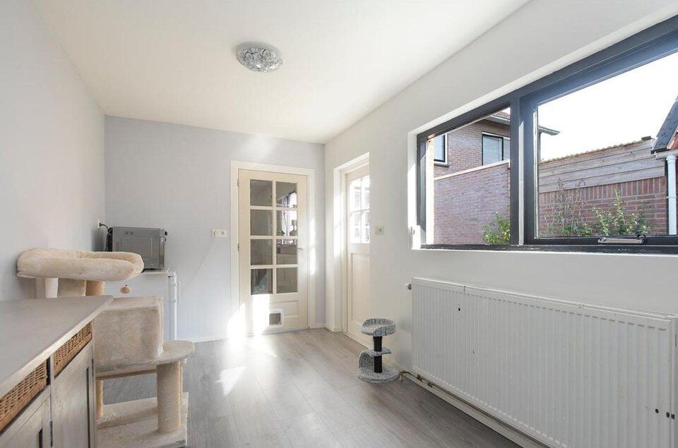 van Houtenstraat 8 COEVORDEN