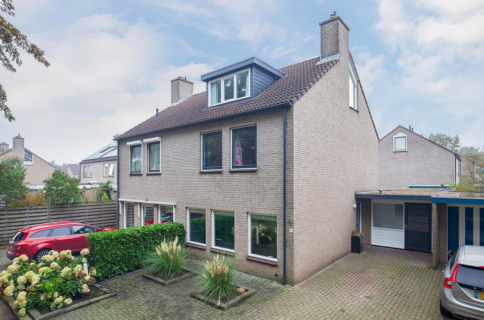 Zwarte Mees 48 EMMEN
