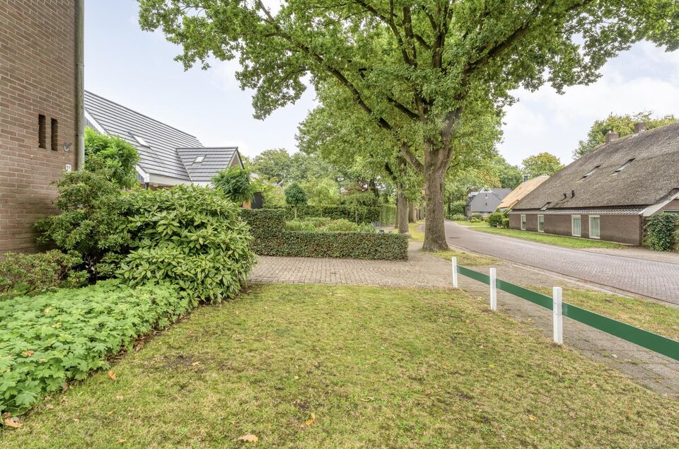 Burg ten Holteweg 1 a DALEN