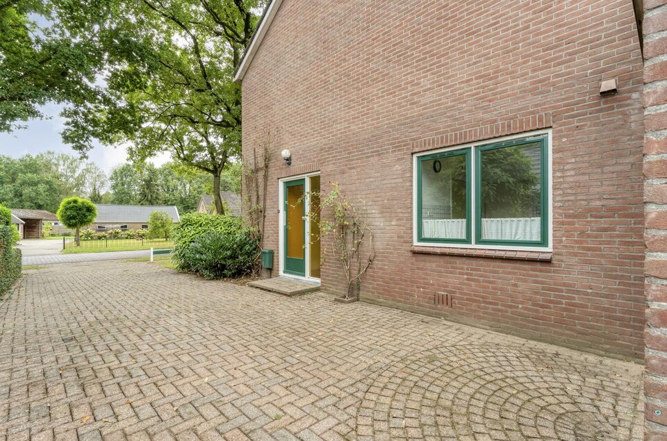 Burg ten Holteweg 1 a DALEN