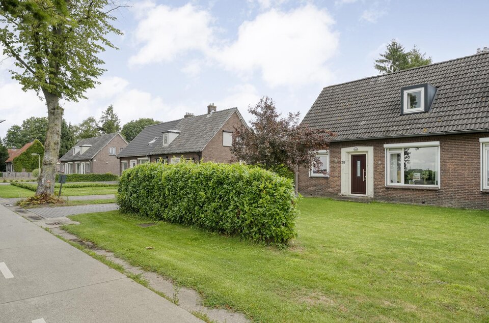 Nieuw-Amsterdamseweg 28 SCHOONEBEEK