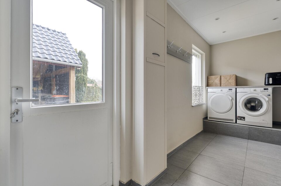 Hoofdweg 113 DE KRIM