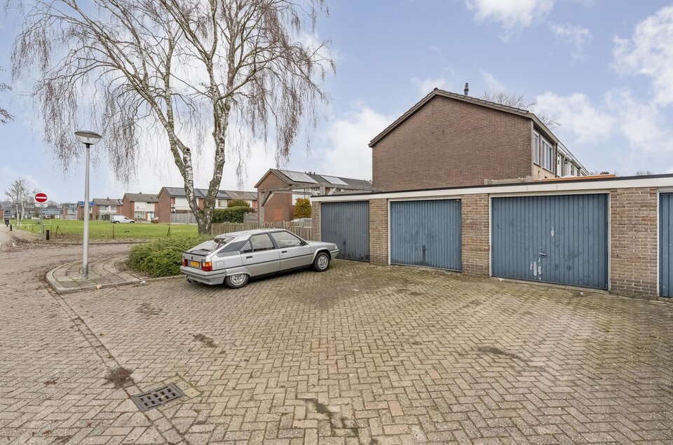 D H van der Scheerstraat 12 COEVORDEN