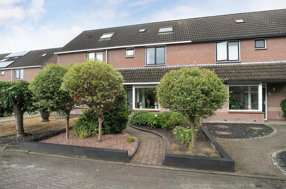 Staartmees 7 EMMEN