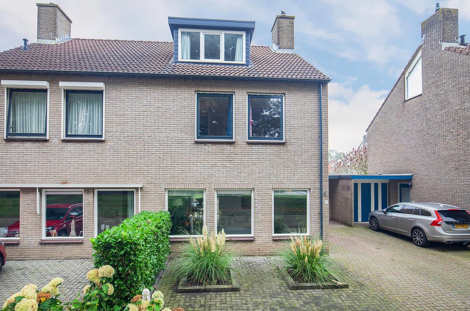 Zwarte Mees 48 EMMEN