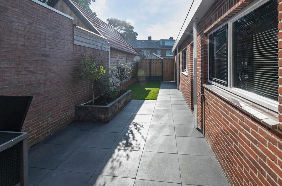 van Houtenstraat 8 COEVORDEN