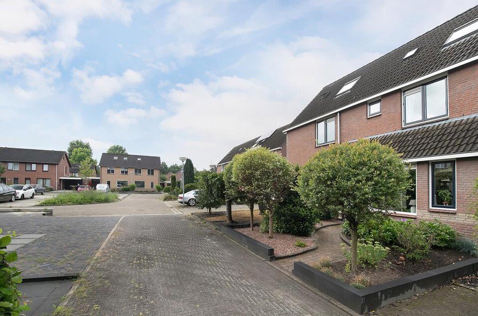 Staartmees 7 EMMEN