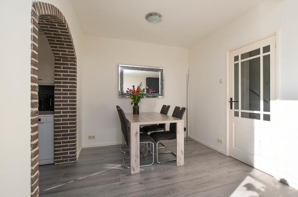 van Houtenstraat 8 COEVORDEN
