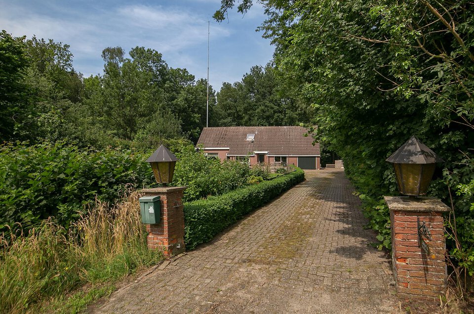 Kembrugweg 1 SCHUINESLOOT