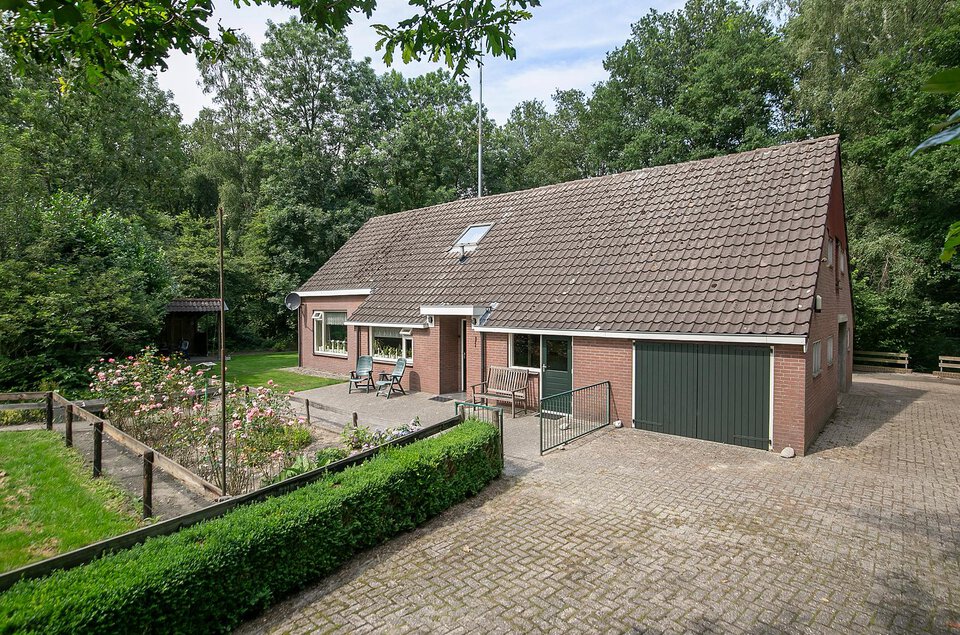 Kembrugweg 1 SCHUINESLOOT