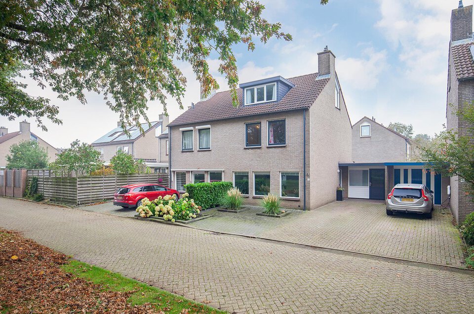 Zwarte Mees 48 EMMEN