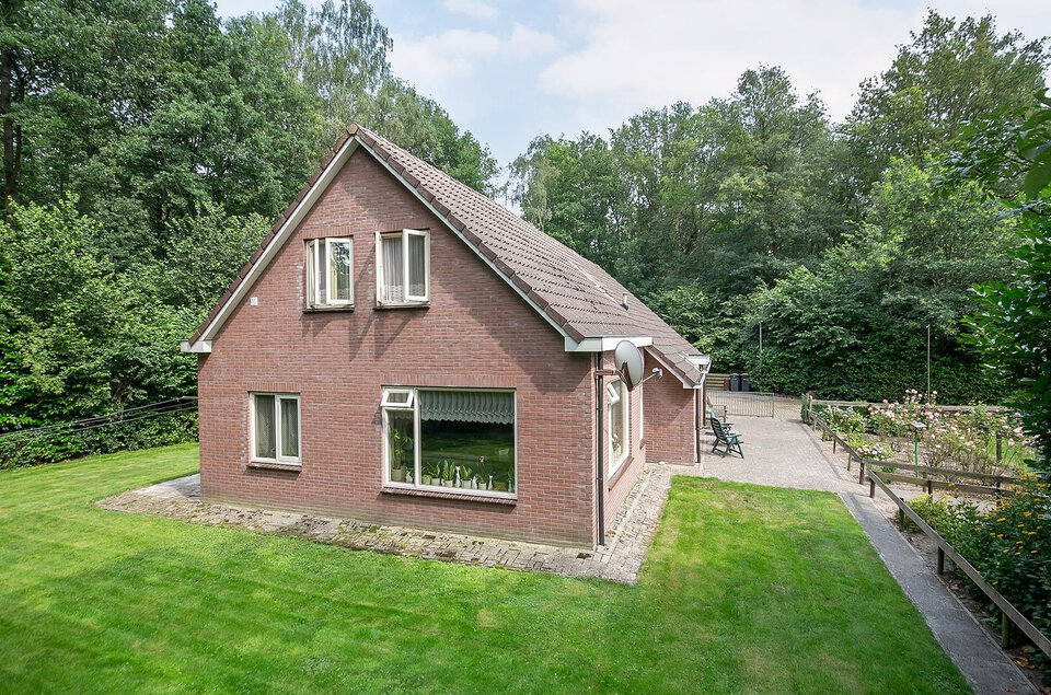 Kembrugweg 1 SCHUINESLOOT
