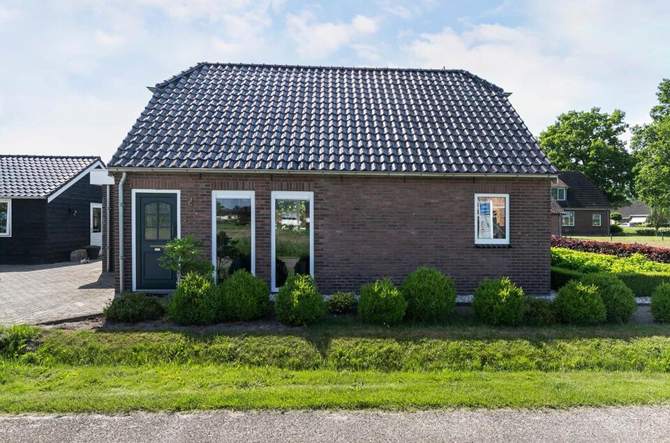 Van den Beltsweg 2 LUTTEN