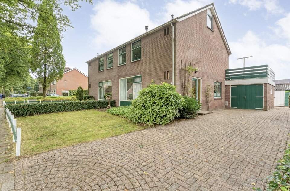 Burg ten Holteweg 1 a DALEN