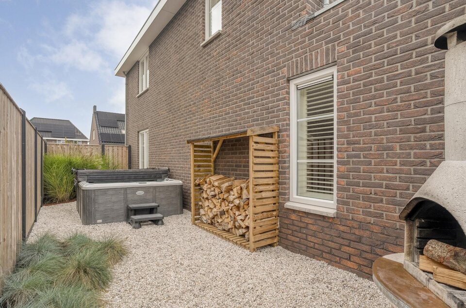 Moesdistel 10 COEVORDEN