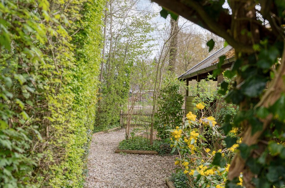 Zende 11 OOSTERHESSELEN